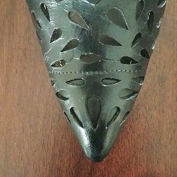 Black lace leather pumps - Picture 3 of 8